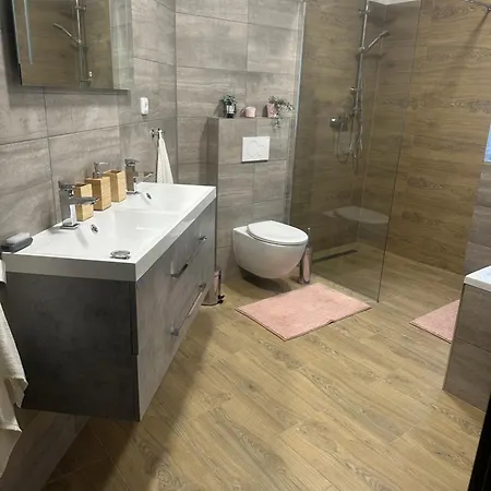בקתה Casa Nicole